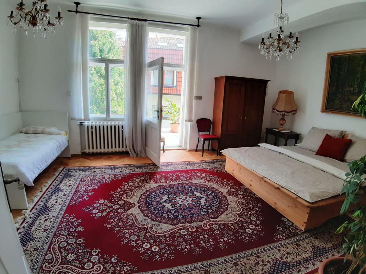 Rooms In Prague-Big+Comfy Buitenkant foto
